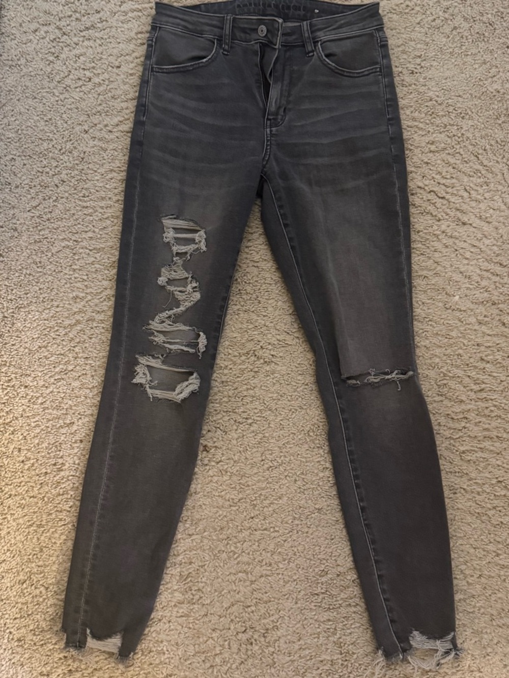 American Eagle Outfitters Black Washed Ripped Skinny Jeans size 4